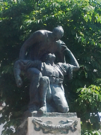 Piazza Don Minzoni e Monumento ai caduti